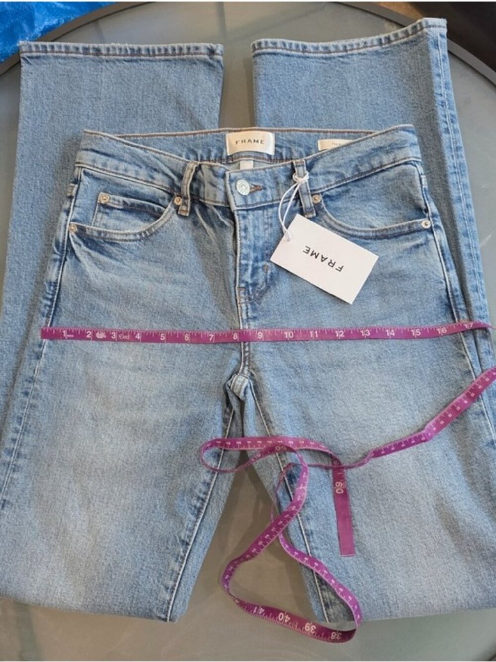 Frame The Rodeo Jeans - Picture 10 of 11